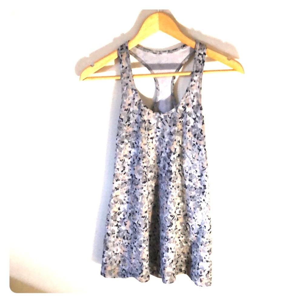 Lululemon workout tank
